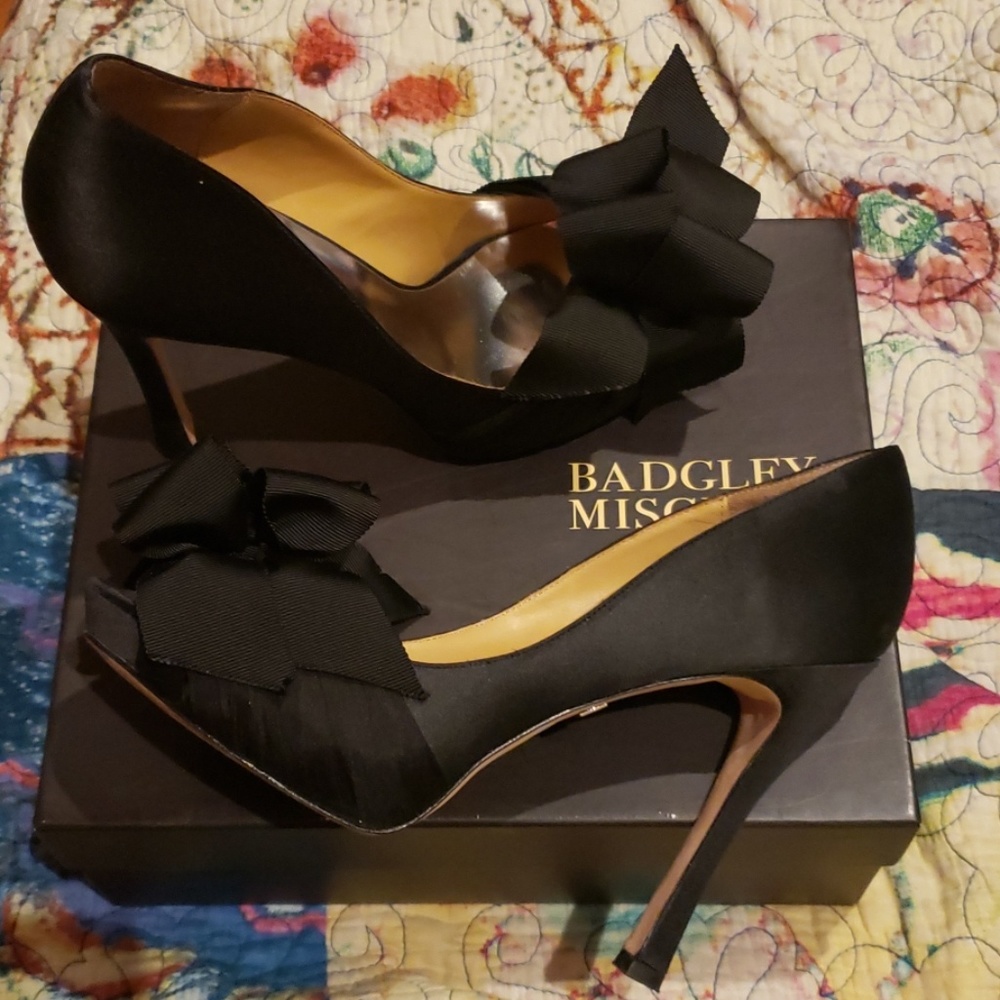Black bow stilettos